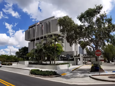 Fort Lauderdale City Hall photo 2