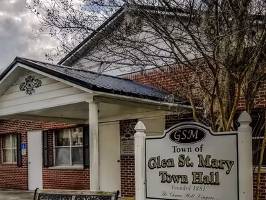 Town of Glen St Mary photo 2