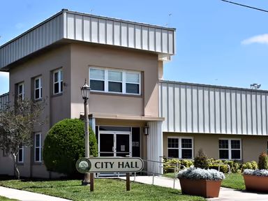 Lake Alfred City Hall photo 1