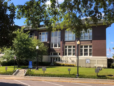 Laurel City Hall photo 4
