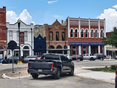Lockhart City Hall photo 1