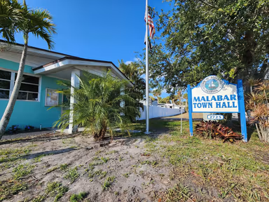 Malabar Town Hall photo 1