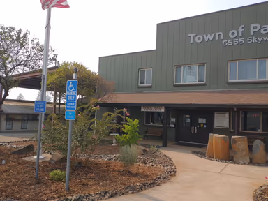 Paradise Town Hall photo 2