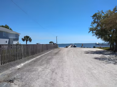 Woodlawn Beach Boat Ramp photo 2