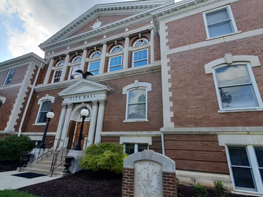 Bowling Green City Hall photo 1