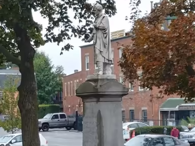 Salem photo 4