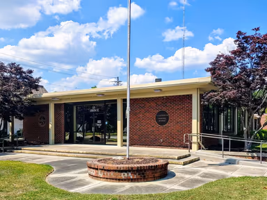 Clinton City Hall photo 1