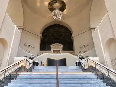 Oakland City Hall photo 2