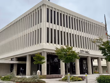 Torrance City Hall photo 3