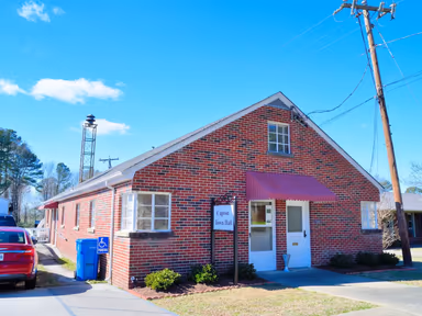 Capron Town Hall photo 1