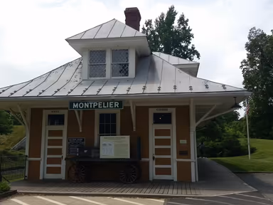 Montpelier Station photo 1