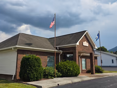 New Castle Town Hall photo 2