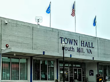 Town of South Hill photo 3